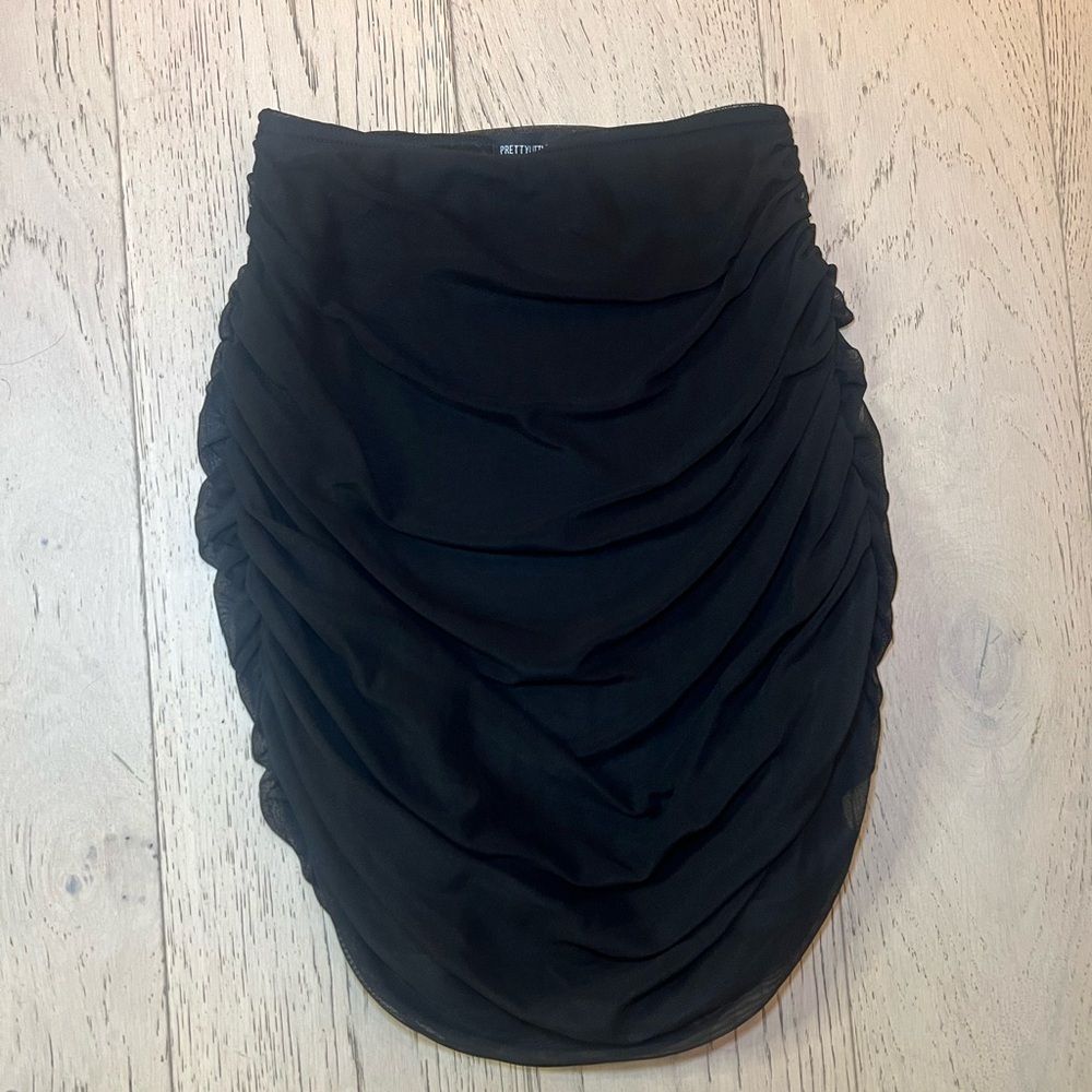 PrettyLittleThing Black Ruched Pencil Skirt